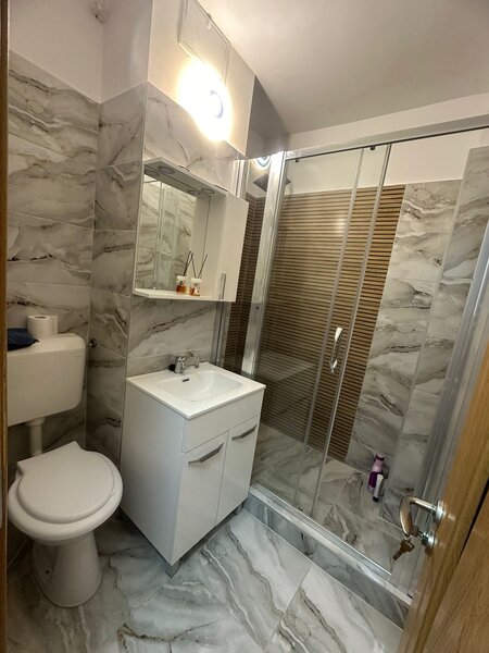 Pantelimon, spital, parcul Florilor